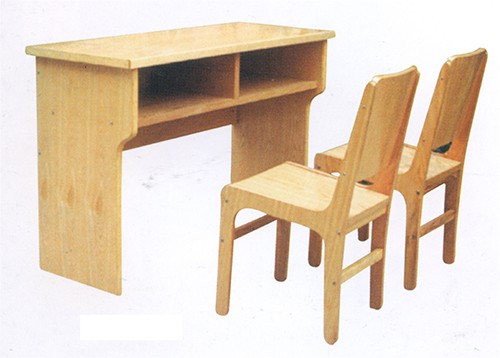 Tische und Korpusmöbel 800000007155