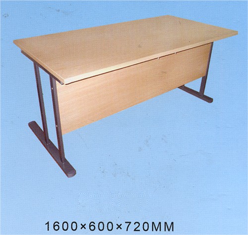 Tische und Korpusmöbel 800000007200