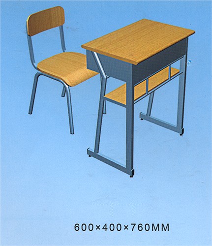 Tische und Korpusmöbel 800000007201